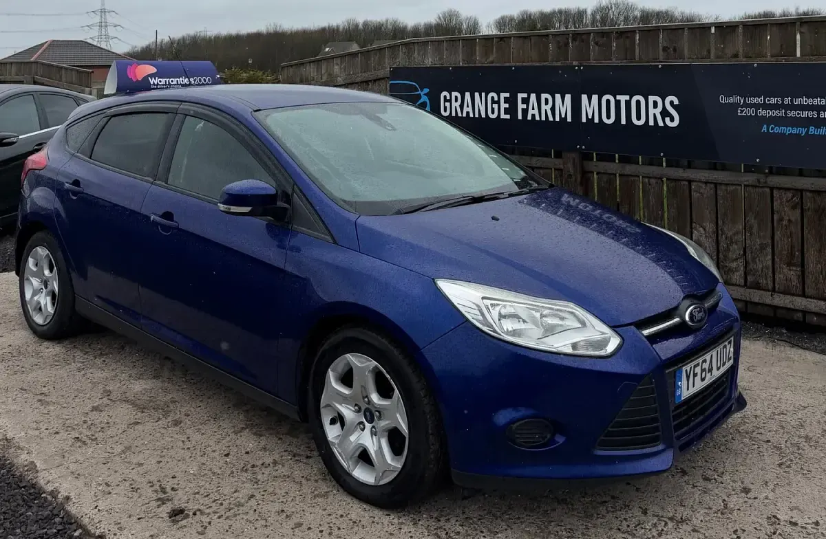 Used Ford Focus 115 HP (84 kW) 2014 Blue Hatchback