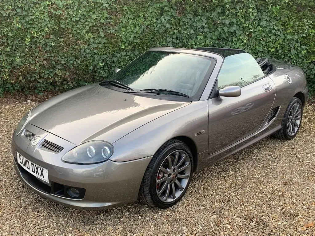 Used MG F 134 HP (98 kW) 2010 Grey Cabriolet