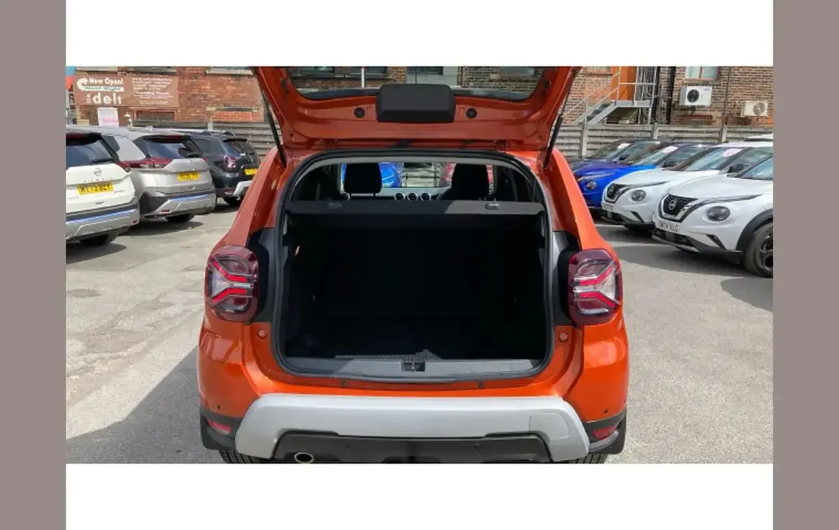 Used Dacia Duster Prestige 150 HP (110 kW) 2022 Orange SUV