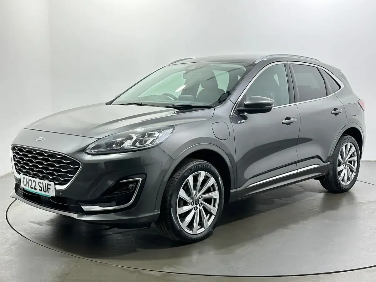 Used Ford Kuga Vignale 225 HP (165 kW) 2022 Grey SUV