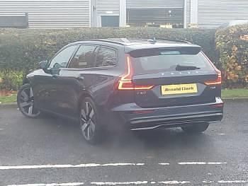 Used Volvo V60 Plus 350 HP (257 kW) 2024 Blue Estate