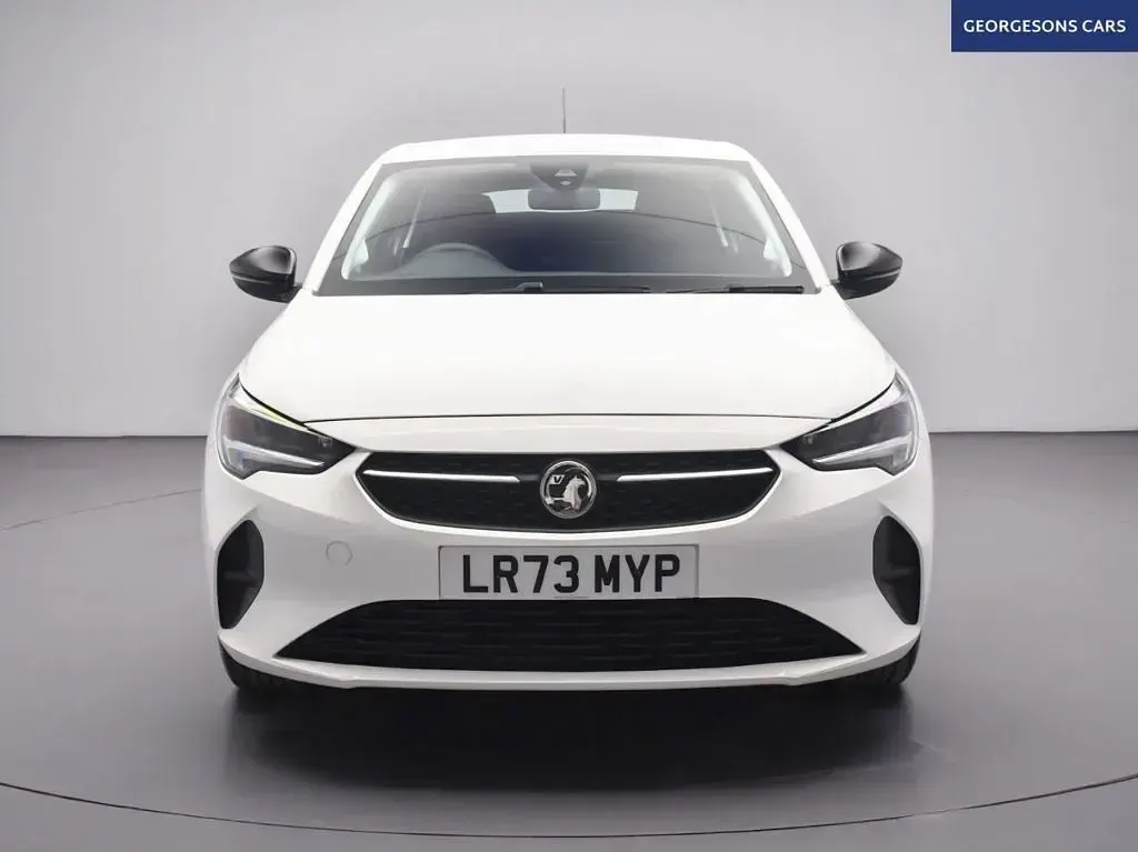 Used Vauxhall Corsa Design Edition 75 HP (55 kW) 2023 White Hatchback