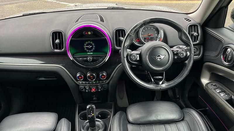 Used Mini Cooper Countryman Exclusive 134 HP (98 kW) 2019 Silver SUV