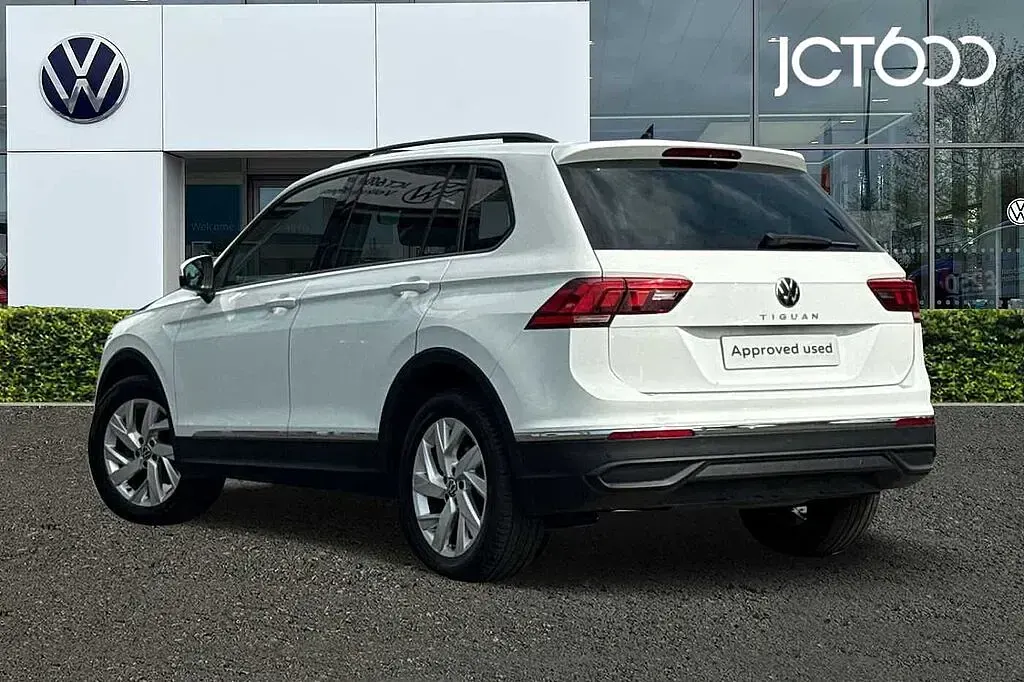 Used VW Tiguan Life 150 HP (110 kW) 2022 White SUV