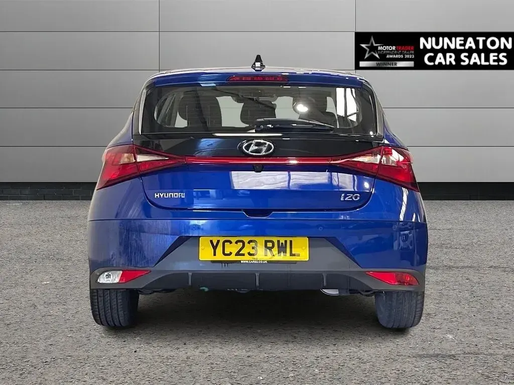 Used Hyundai i20 SE 100 HP (73 kW) 2023 Blue Hatchback