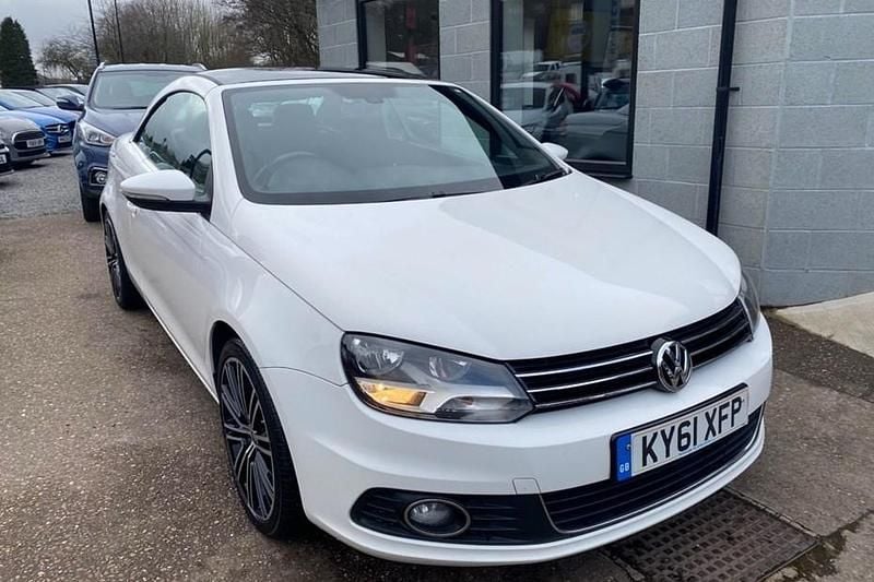 Used VW Eos Sportline 140 HP (102 kW) 2011 White Cabriolet