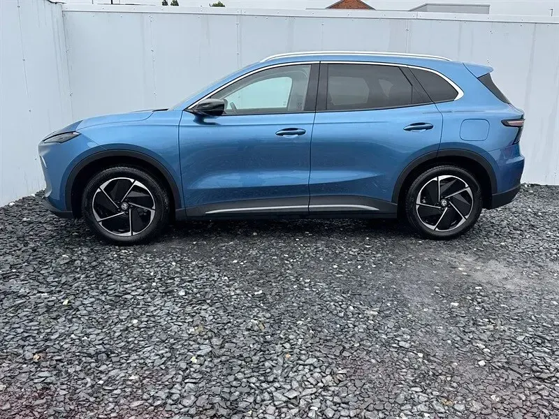 Used MG MG5 EV Trophy 63 kW (87 HP) 2025 Blue Estate