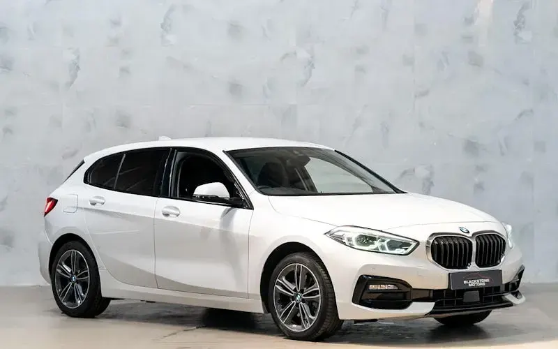 Used BMW 116 Sport Line 116 HP (85 kW) 2022 Hatchback