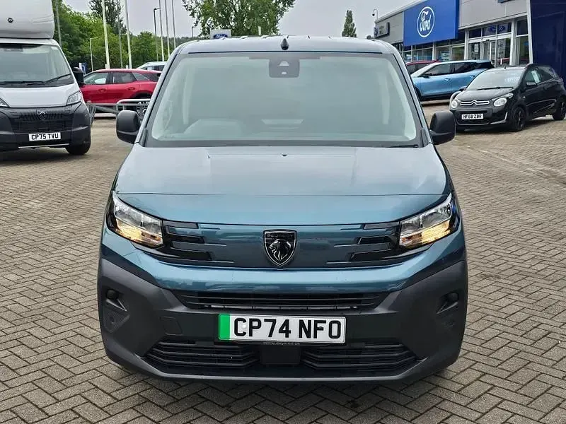 Nowe Peugeot E-Partner 100 kW (136 KM) 2025 Niebieski Minivan
