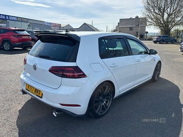 Begagnad VW Golf VII GTI 230 HK (169 kW) 2017 Vit Halvkombi