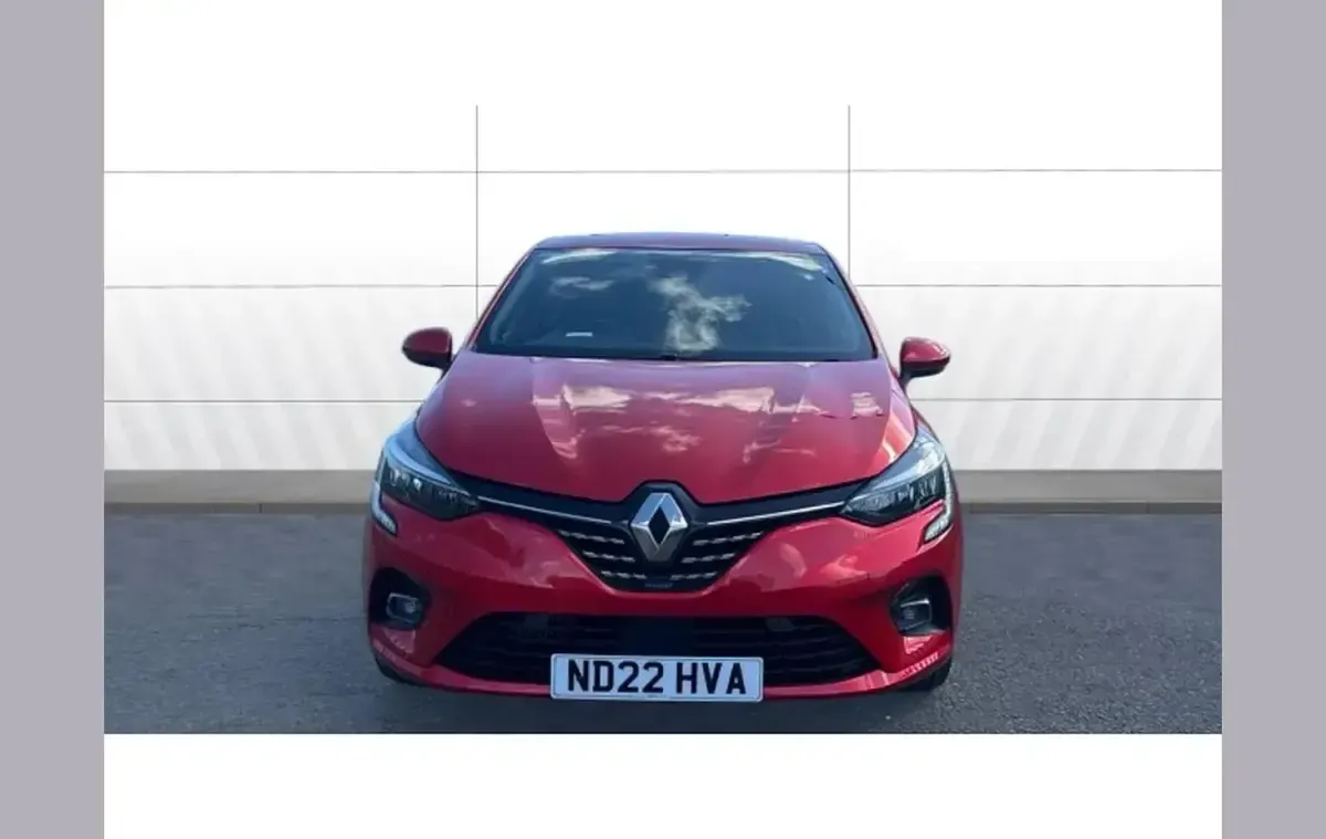 Used Renault Clio SE 90 HP (66 kW) 2022 Red Hatchback