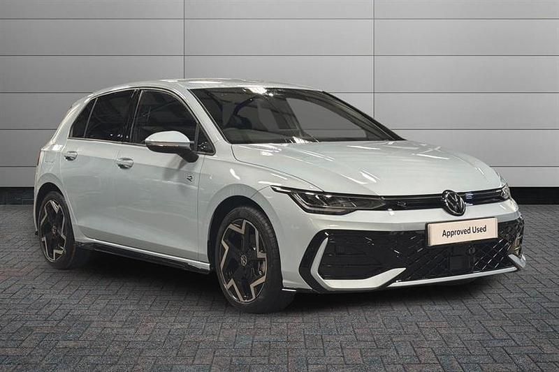 New VW Golf VIII R-line 150 HP (110 kW) 2025 Crystal ice blue Hatchback