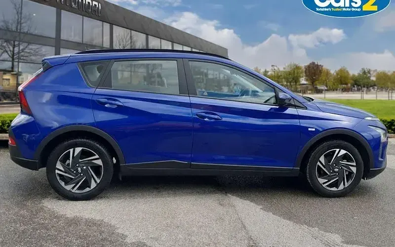 Używany Hyundai Bayon SE 101 KM (74 kW) 2024 Niebieski SUV