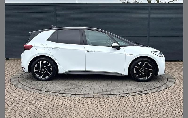 Used VW ID.3 Pro Performance 150 kW (204 HP) 2021 White Hatchback