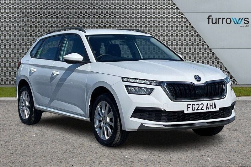 White Used 2022 Skoda Kamiq SE SUV | £16,495 (Fair price) - Image 1/4
