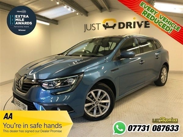 Blue Used 2019 Renault Mégane GrandTour Play Estate | £9,995 (Fair price) - Image 1/1