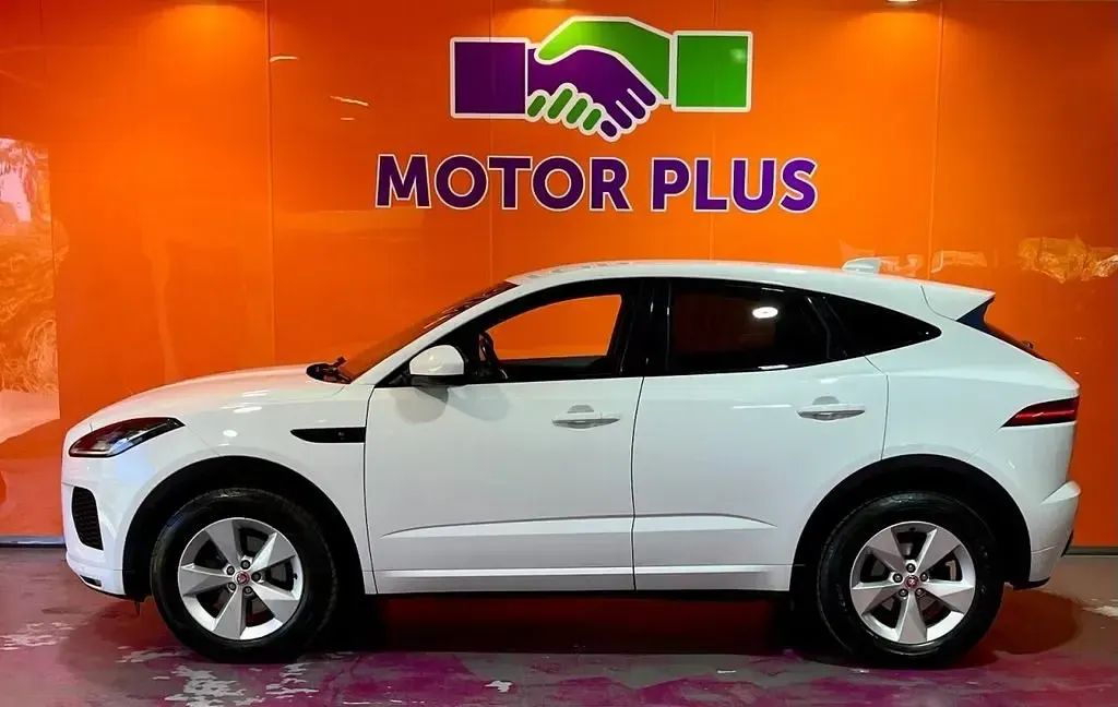 Używany Jaguar E-Pace R-Dynamic 180 KM (132 kW) 2019 Biały SUV