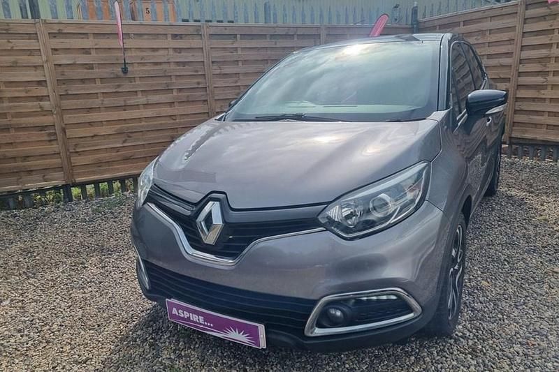 Grey Used 2014 Renault Captur Dynamique SUV | £2,995 (Fair price) - Image 1/1