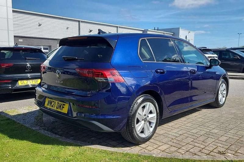 Used VW Golf VII Life 150 HP (110 kW) 2021 Blue Hatchback