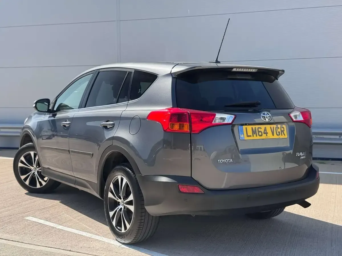 Used Toyota RAV4 151 HP (111 kW) 2014 Grey SUV