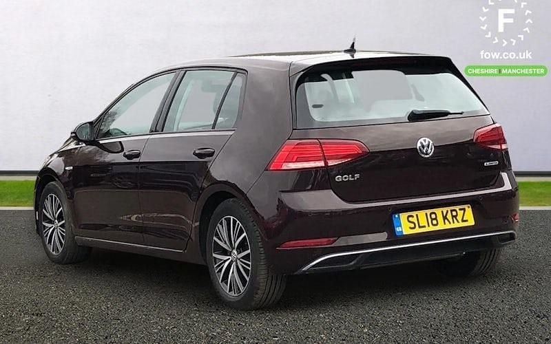 Used VW Golf VII SE 131 HP (96 kW) 2018 Black Hatchback