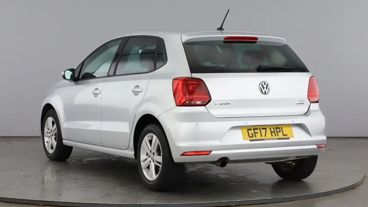 Used VW Polo Edition 90 HP (66 kW) 2017 Silver Hatchback