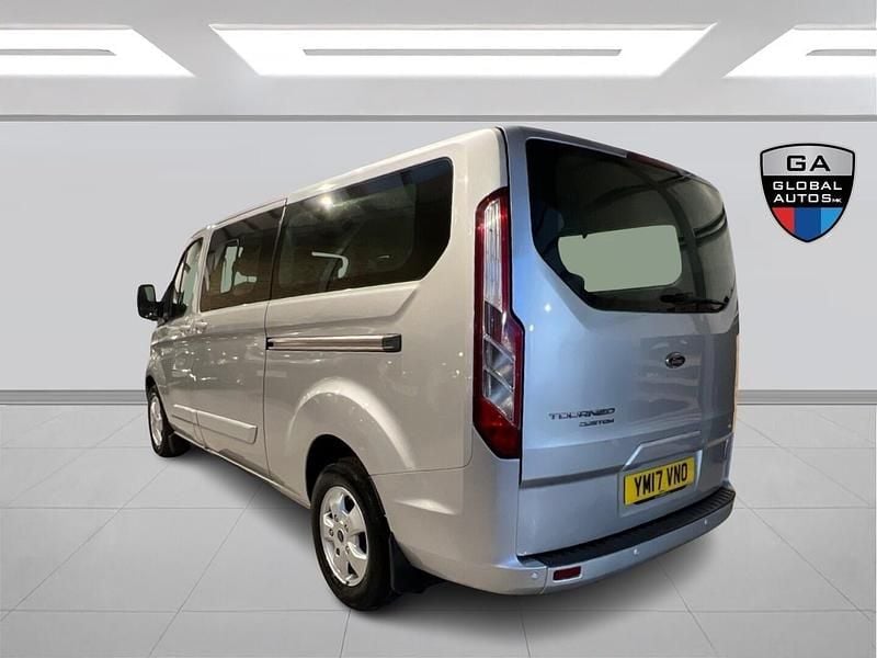 Used Ford Tourneo Titanium 170 HP (125 kW) 2017 Silver MPV