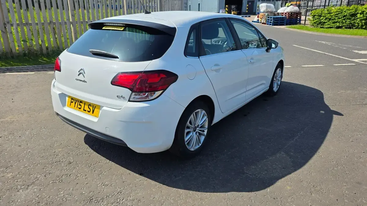 Used Citroën C4 Feel 2015 White Hatchback