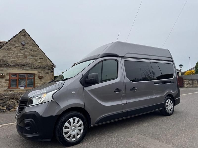Used Renault Trafic Business 2018 Grey MPV