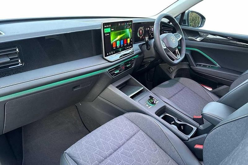 New VW Tiguan Match 150 HP (110 kW) 2025 Oyster silver SUV