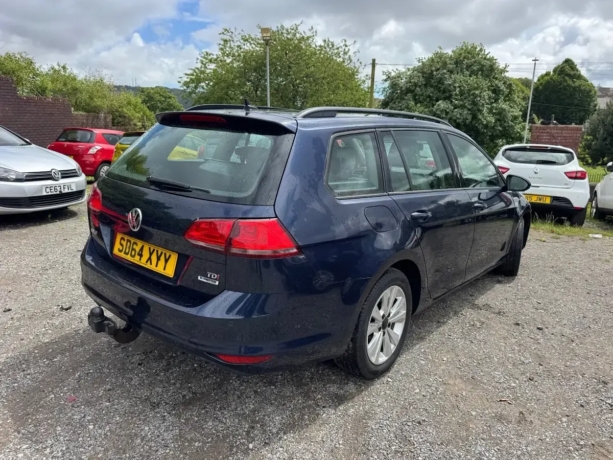 Used VW Golf VII SE 2014 Blue Estate
