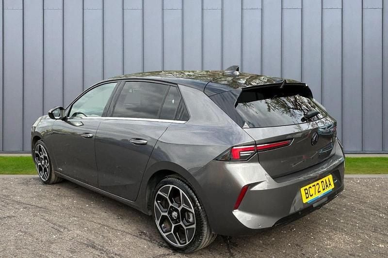 Używany Vauxhall Astra Ultimate 128 KM (94 kW) 2023 Szary Hatchback