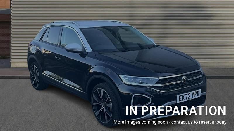 Deep black pearlescent Used 2022 VW T-Roc Style SUV | £24,495 (A bit pricey) - Image 1/4