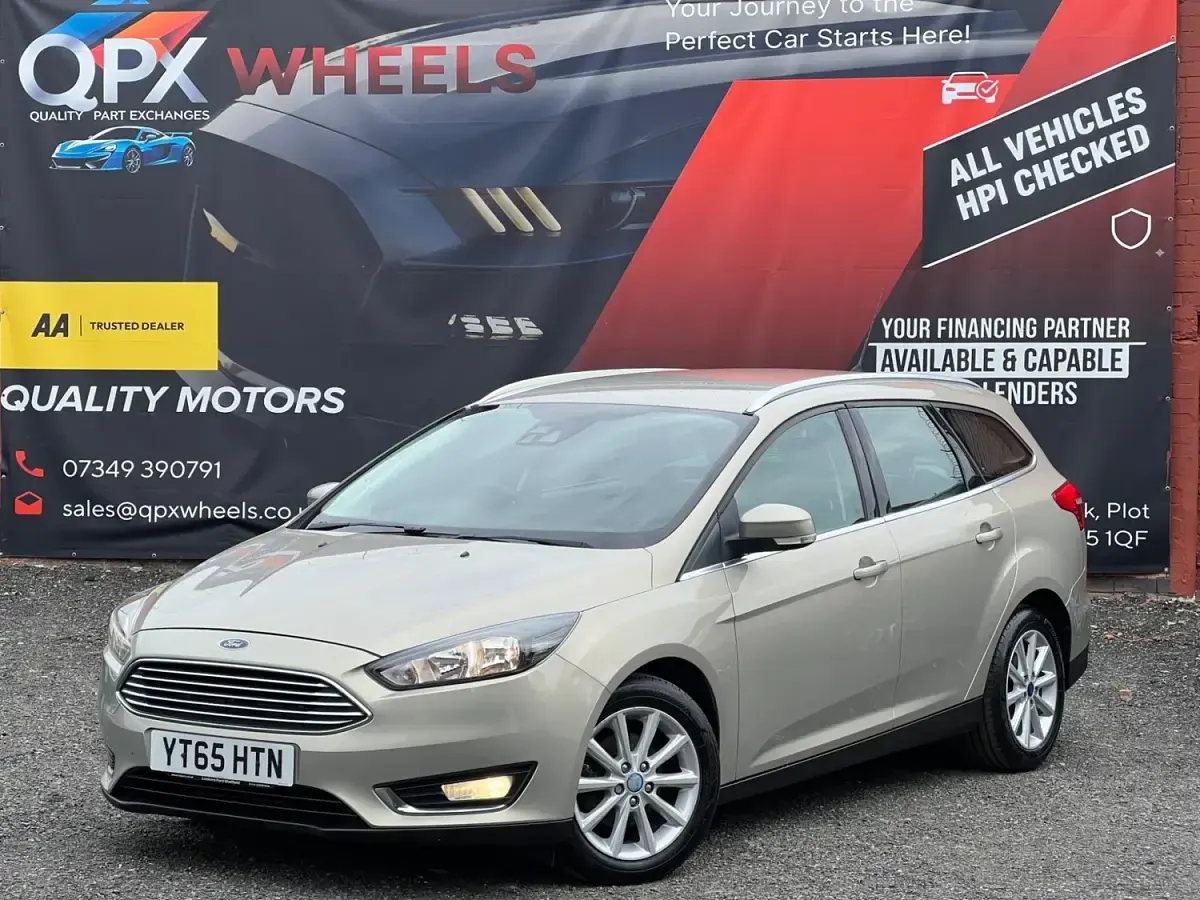 Usado Ford Focus Titanium 125 HP (91 kW) 2015 Prateado Carrinha