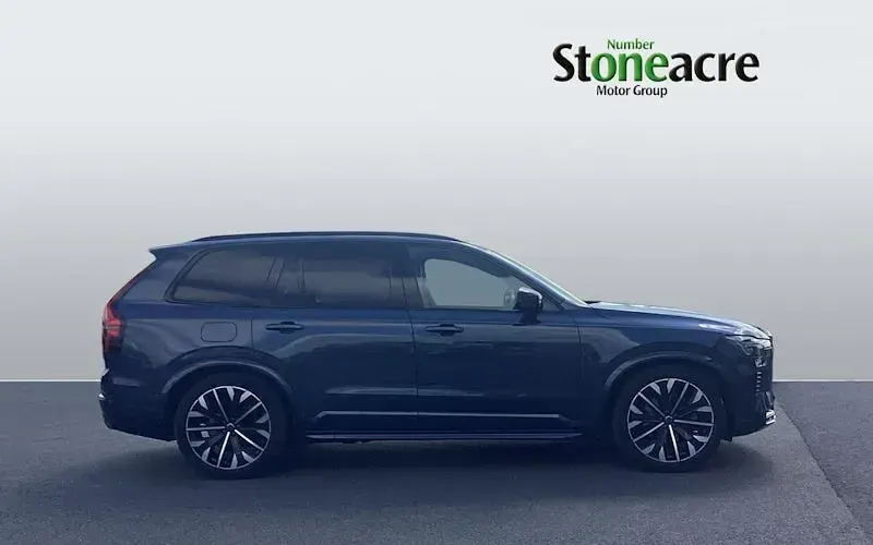 Used Volvo XC90 Ultra 250 HP (183 kW) 2025 Blue SUV