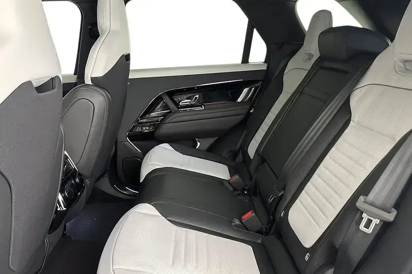 New Land Rover Range Rover Sport 635 HP (467 kW) 2026 Ostuni pearl white SUV