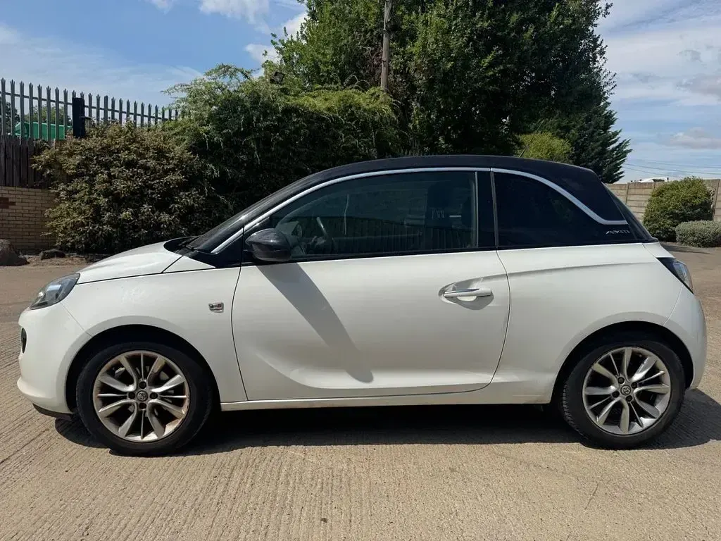 Used Vauxhall Adam Jam 87 HP (63 kW) 2014 White Hatchback