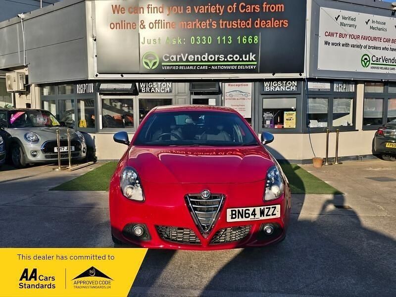 Used Alfa Romeo Giulietta Exclusive 150 HP (110 kW) 2014 Red Hatchback