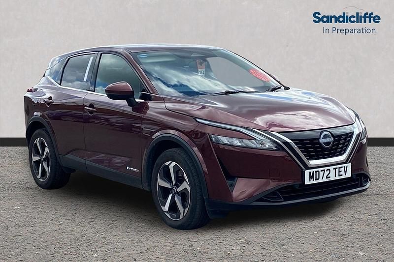 Used Nissan Qashqai N-Connecta 190 HP (139 kW) 2022 Red SUV