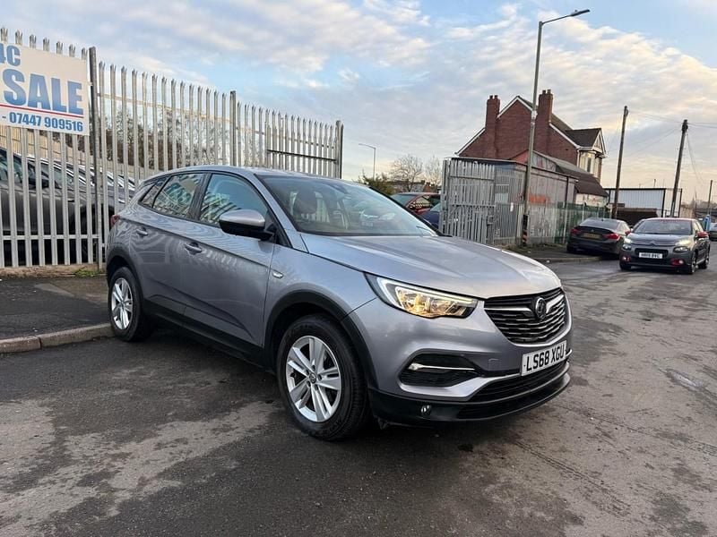 Second-hand Vauxhall Grandland X 2018 Gri SUV