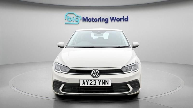 Begagnad VW Polo S 79 HK (58 kW) 2023 Grå Halvkombi