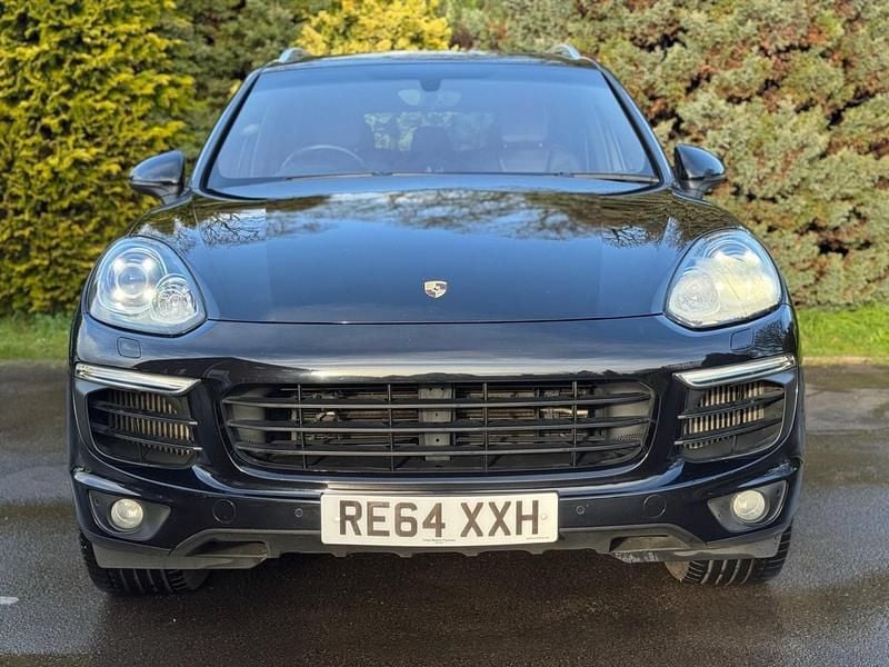 Used Porsche Cayenne 385 HP (283 kW) 2015 Black SUV