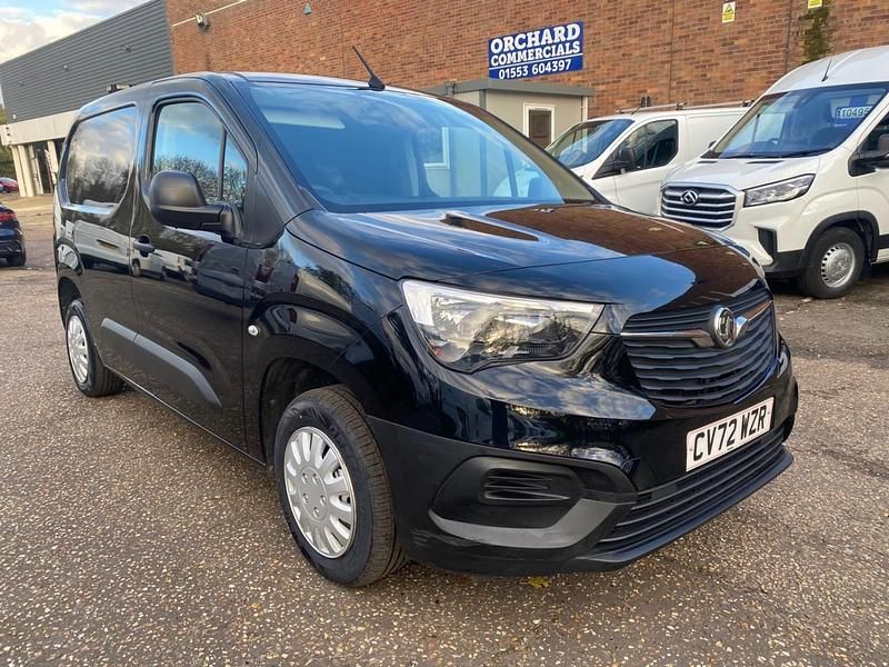 Second-hand Vauxhall Combo 2022 Negru Monovolum