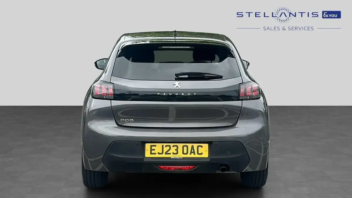 Used Peugeot 208 Active+ 74 HP (54 kW) 2023 Grey Hatchback