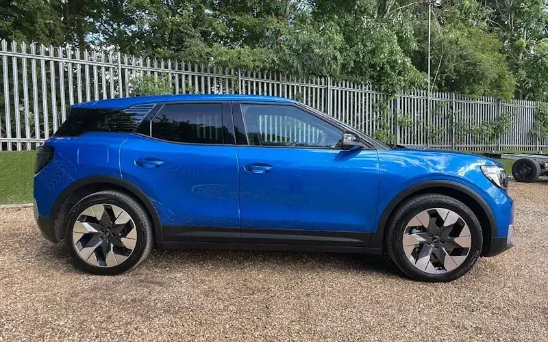 Used Ford Explorer Premium 210 kW (286 HP) 2025 Blue SUV