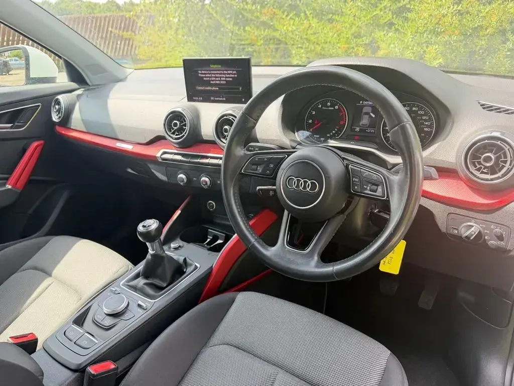 Used Audi Q2 Sport 116 HP (85 kW) 2019 White SUV