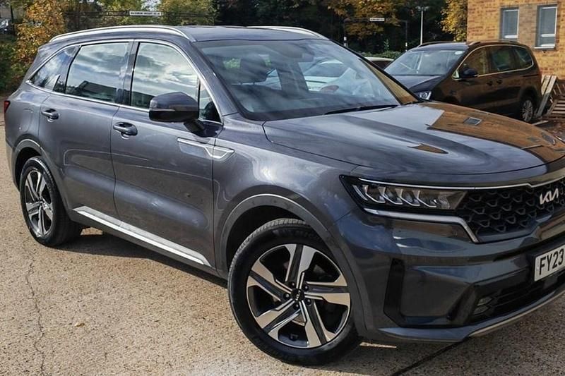 Grey Used 2023 Kia Sorento 2 SUV | £25,500 (Fair price) - Image 1/1
