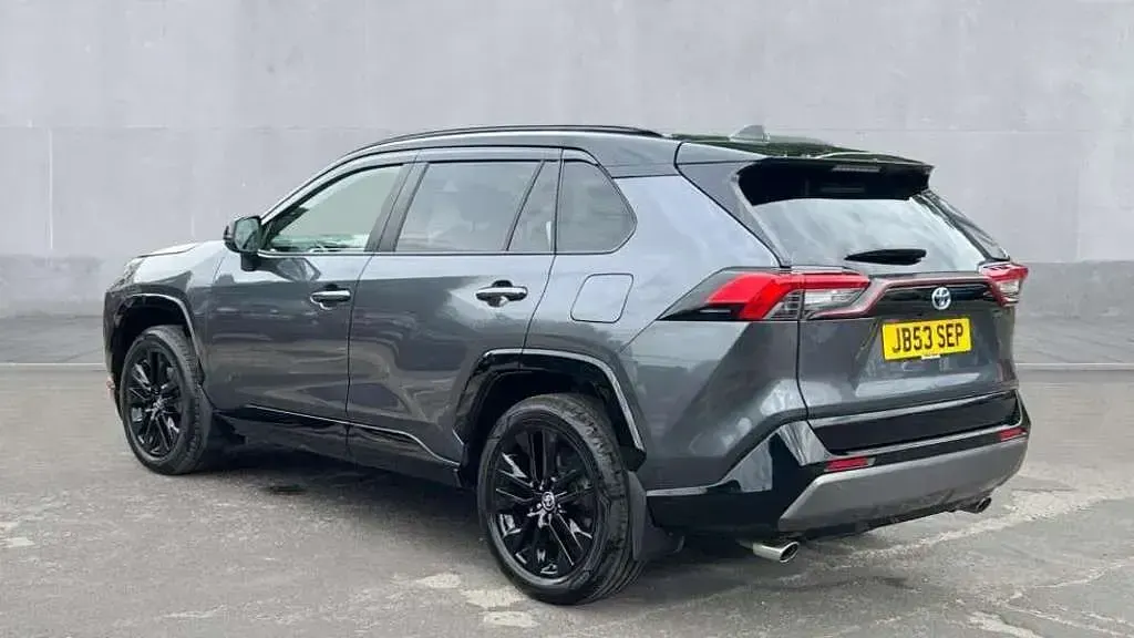 Used Toyota RAV4 Hybrid 218 HP (160 kW) 2021 Grey SUV