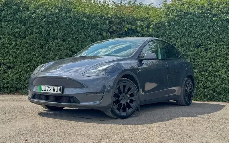 Used Tesla Model Y Long Range AWD 286 kW (389 HP) 2025 SUV