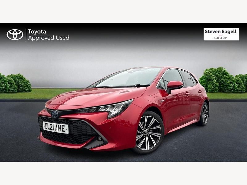 Used Toyota Corolla Design 2021 Red Hatchback